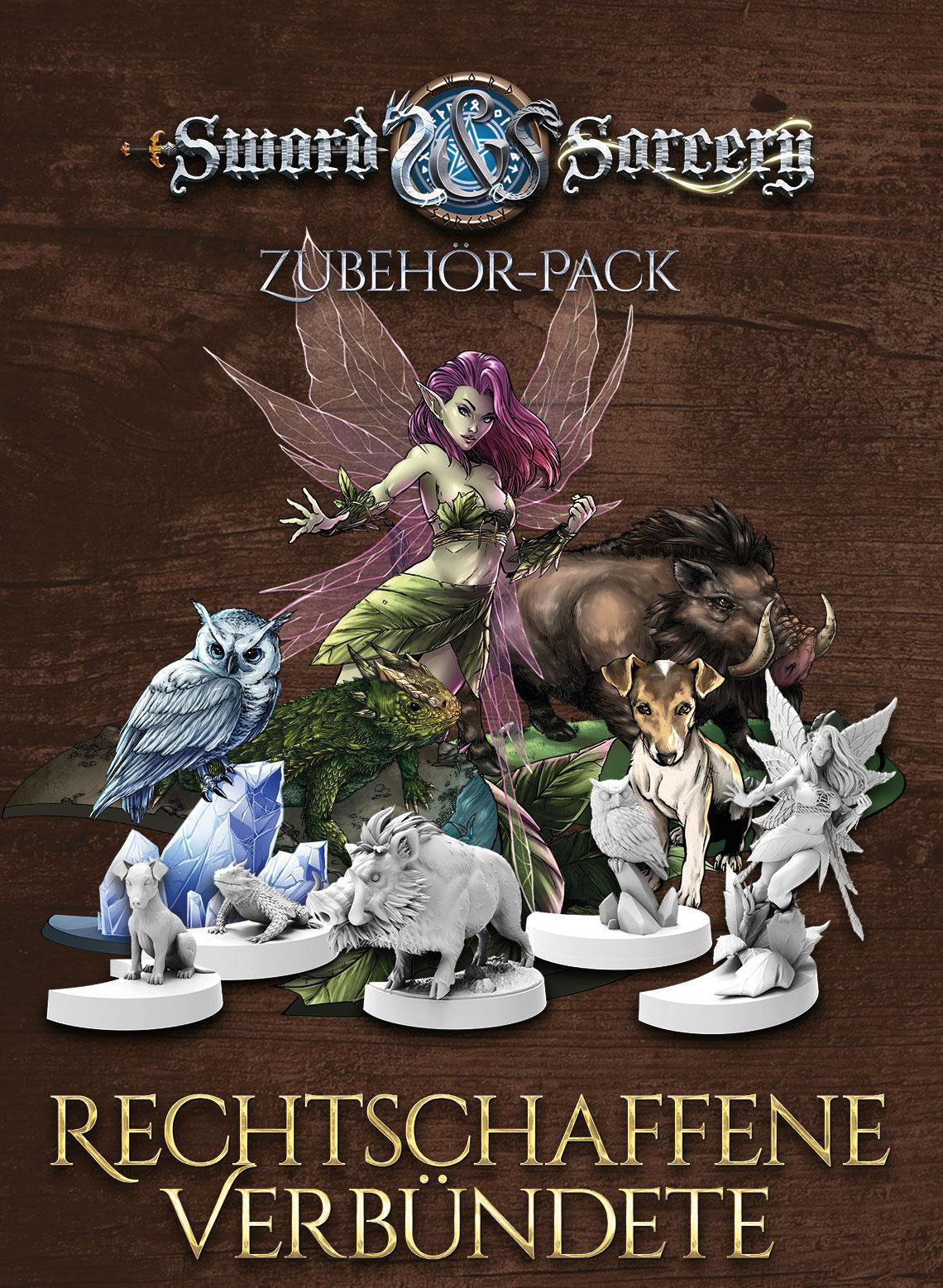 Spielcover mit Fantasy-Kreaturen. Eine Fee, eine Eule, Wildschweine, Hunde und Drachen auf Holzgrund.