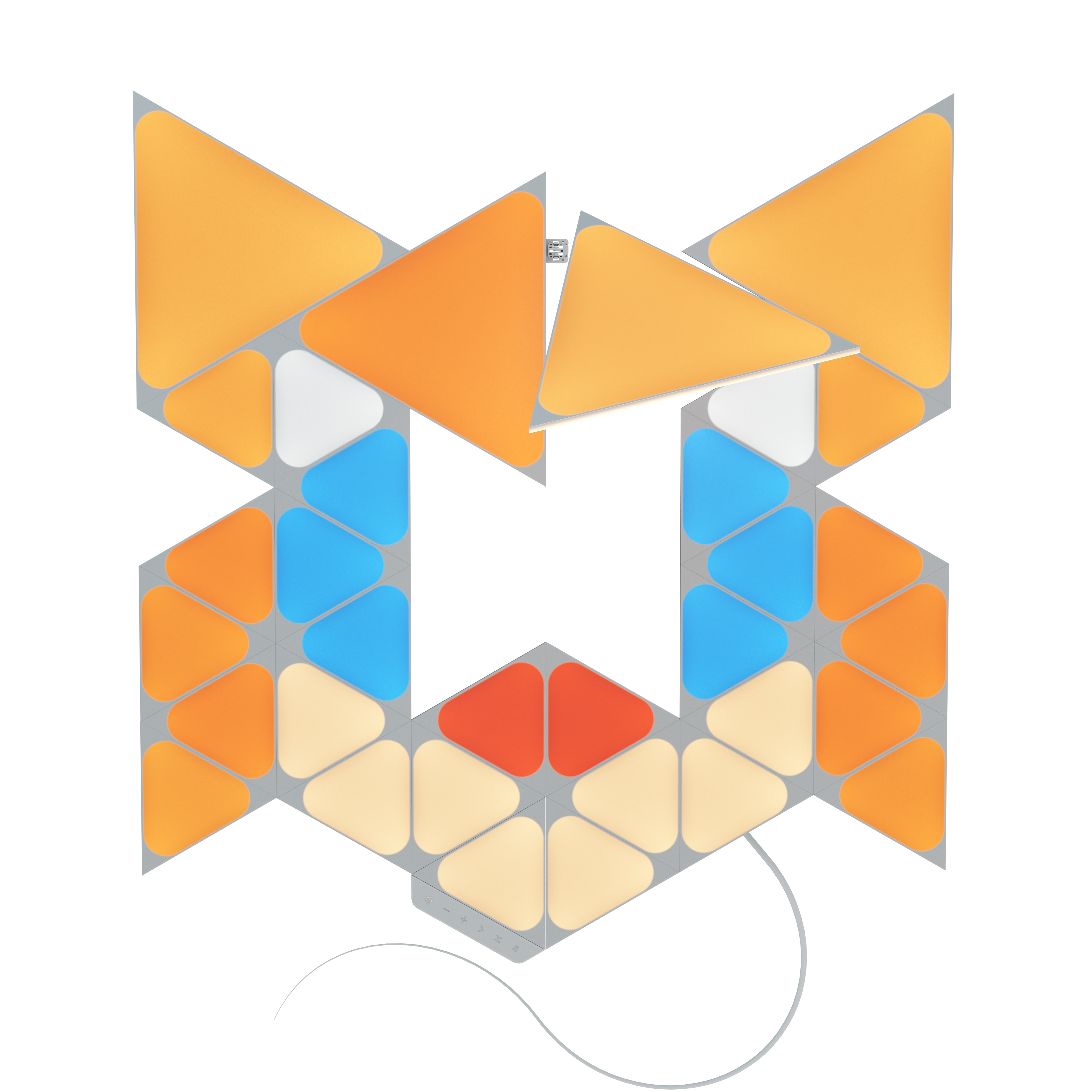 Geometrische Wandleuchten, orange, weiß und blaue Dreiecke bilden ein Design.