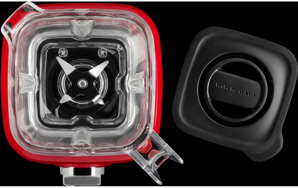 Composants du blender KitchenAid. Pichet avec lame et couvercle avec logo KitchenAid.