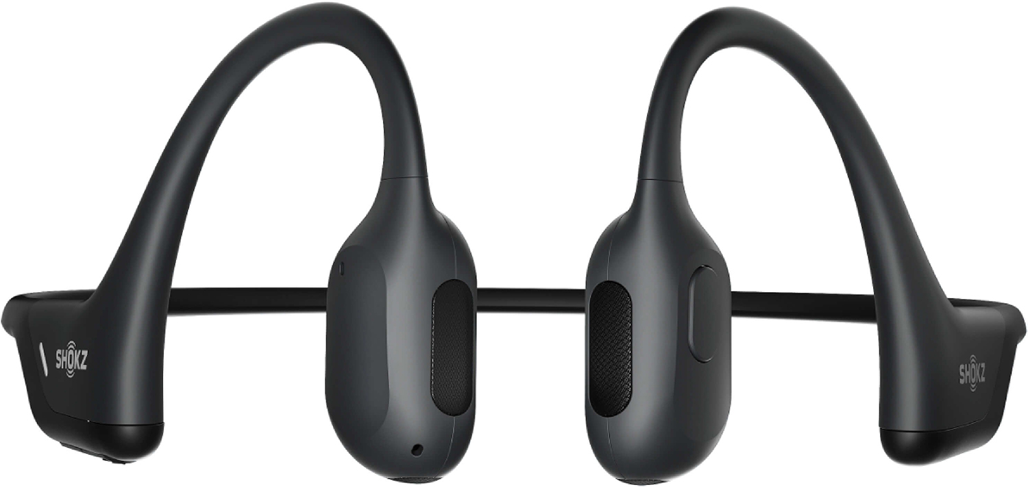 Zwarte bone conduction-hoofdtelefoon met een nekbandontwerp, gezien vanuit een close-up hoek.