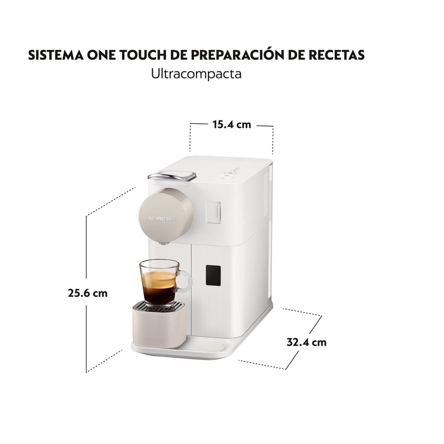 Cafetera blanca con un vaso de café junto a un portavasos. Se muestran las dimensiones.