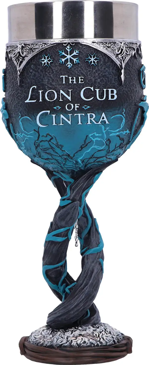 Un gobelet décoratif avec un dessus argenté, une base bleu foncé et le texte 'The Lion Cub of Cintra'.