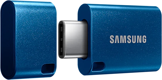 Une clé USB Samsung bleue avec son bouchon à côté sur fond blanc.