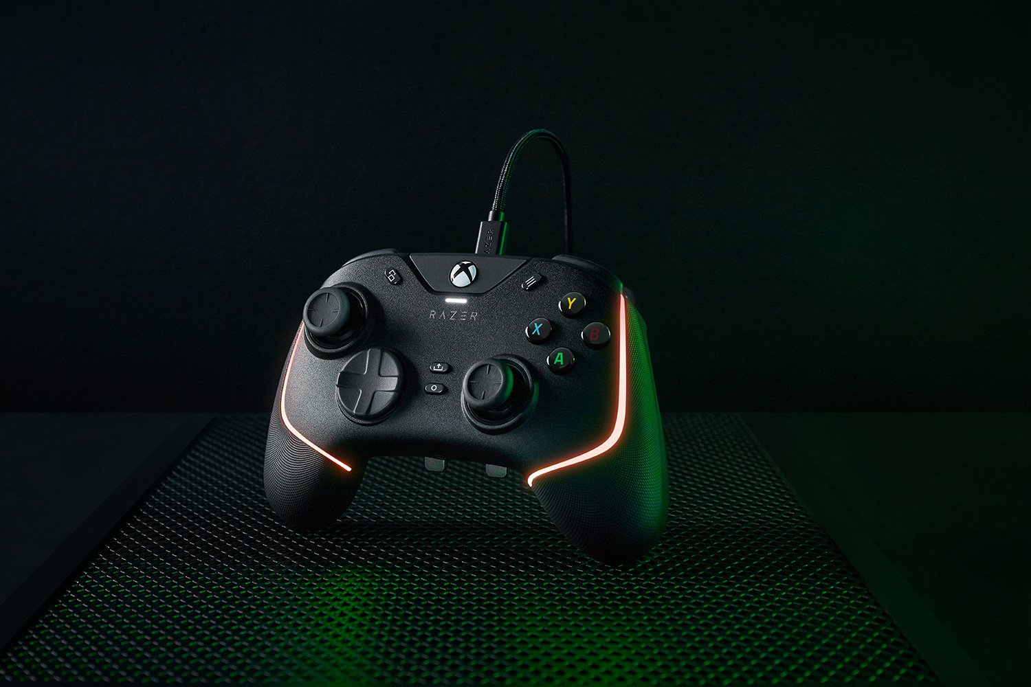 RAZER Manette Xbox Series X/S Wolverine V2 Chroma Noir (RZ06-04010100-R3M1)