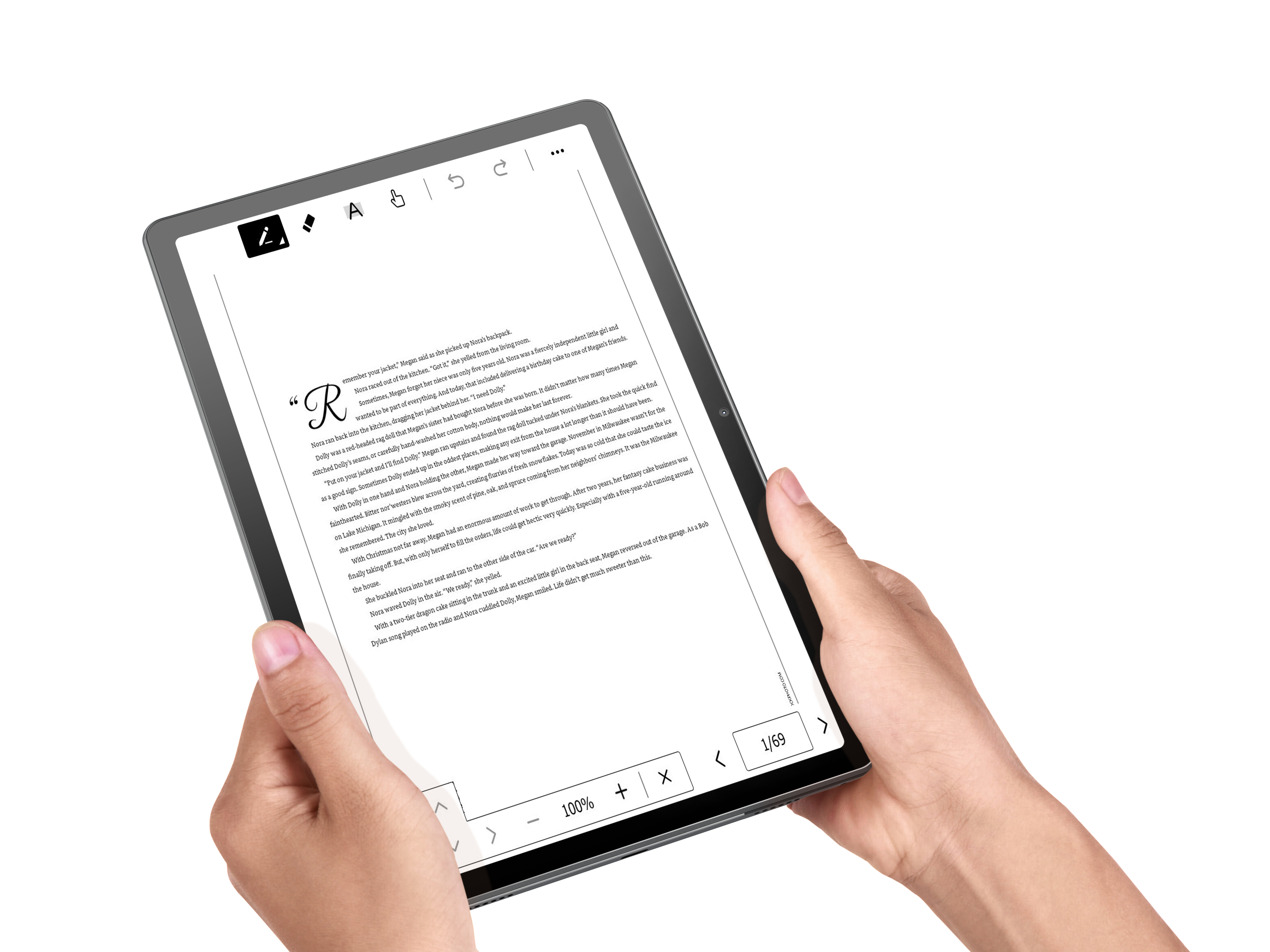 Hände halten ein Tablet, das ein Dokument mit Text und Anmerkungswerkzeugen anzeigt.
