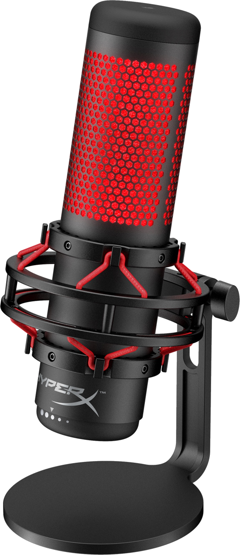 Zwarte HyperX microfoon op een standaard met rode accenten, op een zwarte achtergrond.