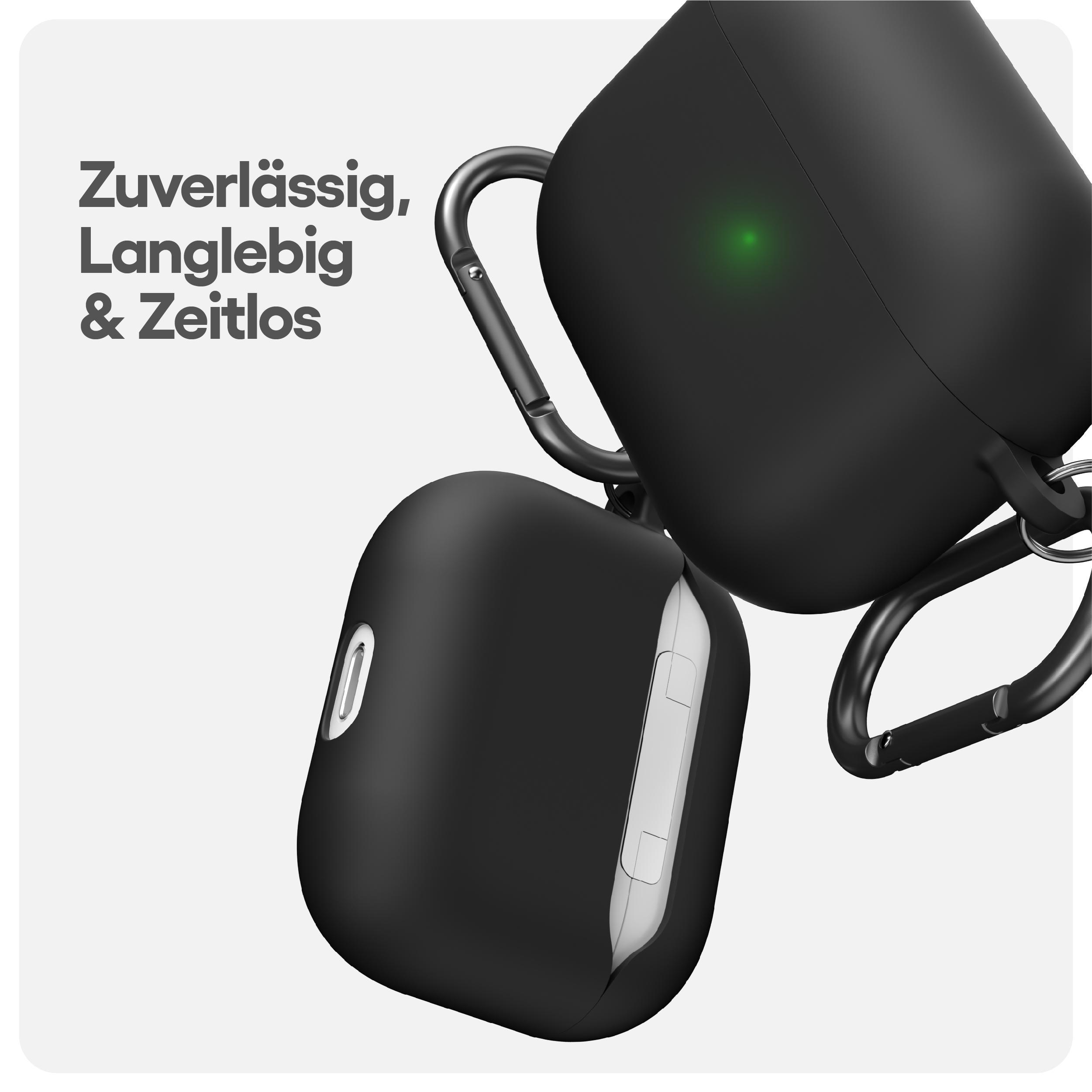 Schwarzes AirPod-Case mit offenem Deckel. Grünes Licht sichtbar, schwarzer Karabinerhaken befestigt.