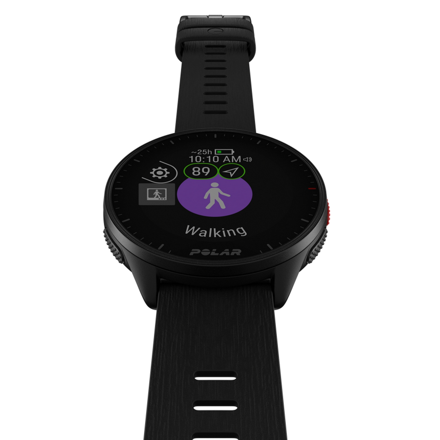 Un smartwatch negro muestra un icono de 'Caminando' y otros datos. El reloj está en una correa negra.
