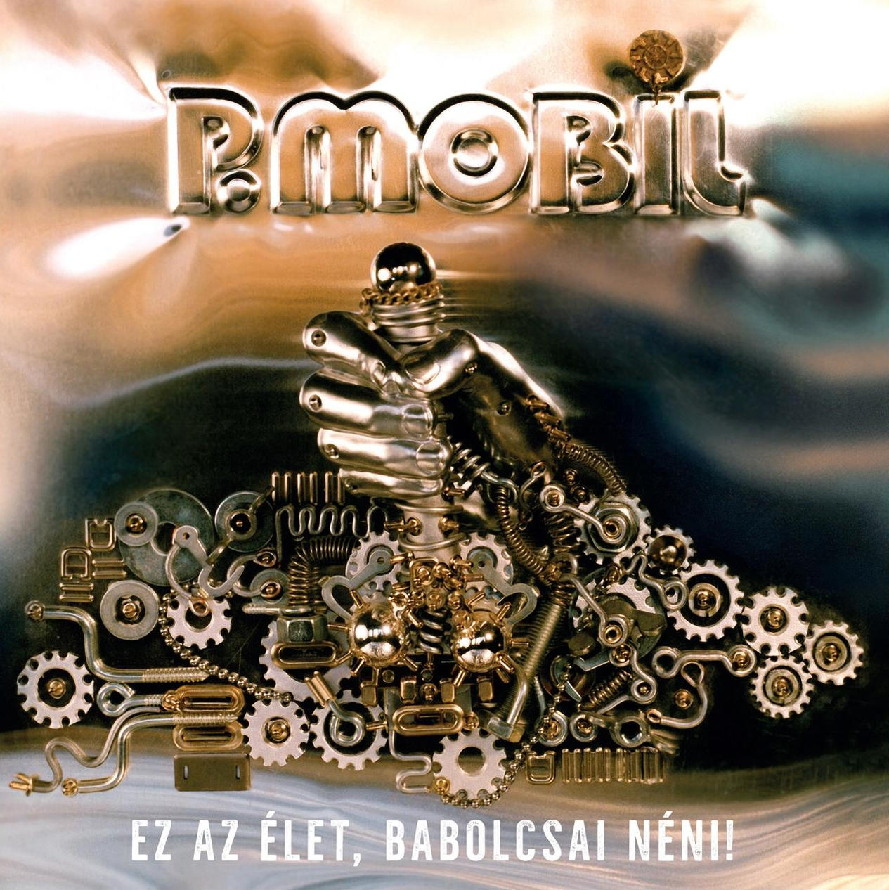 'PMOBIL' fém betűkkel, robotkarral, fogaskerekekkel. Album borító.
