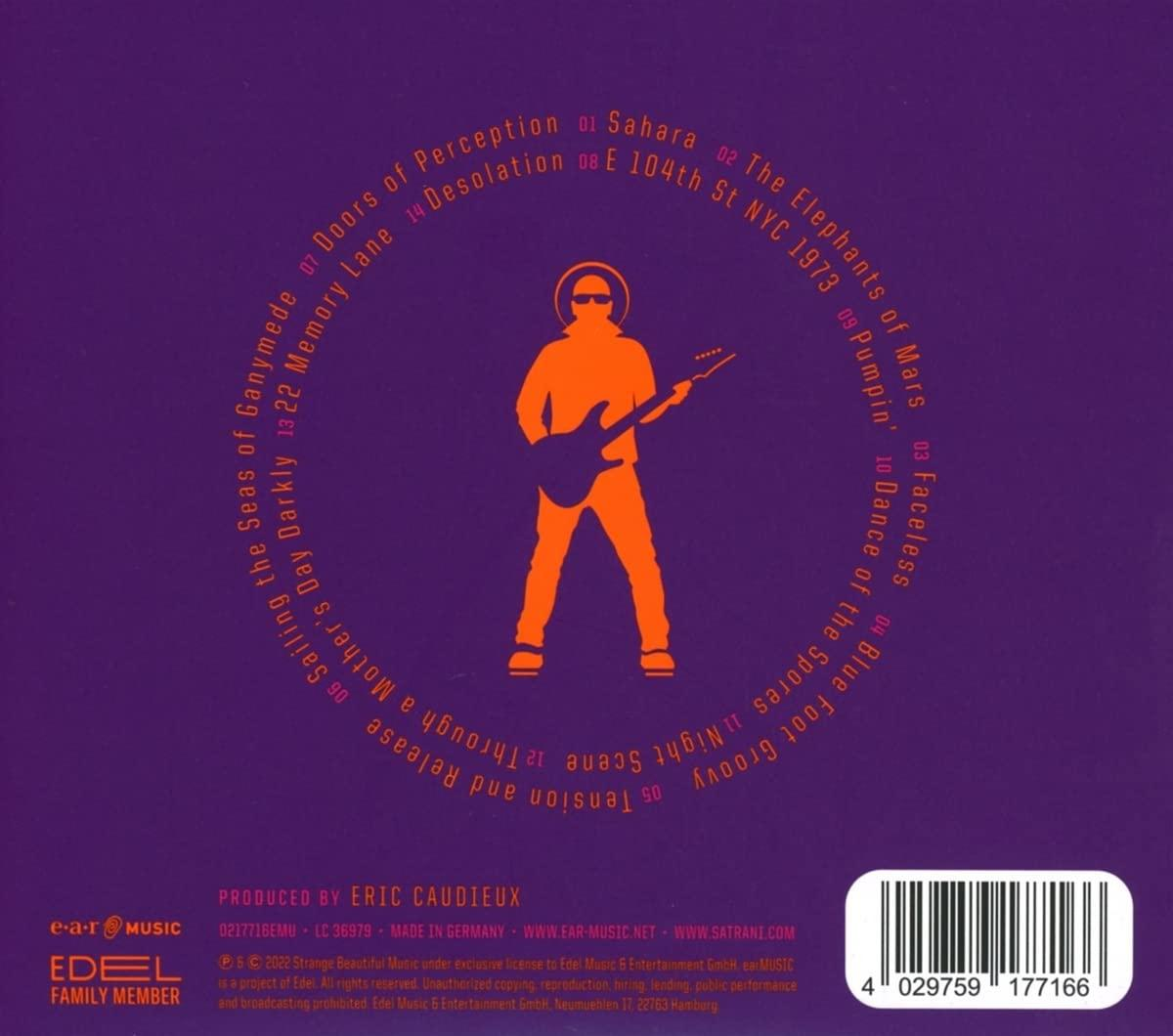 Rückseite einer CD mit Text, einer Silhouette einer Person und einer Titelliste.