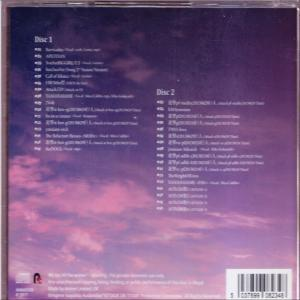 CD-Rückseite mit Trackliste. Lila Himmel Hintergrund. Disc 1 und Disc 2 Tracklisten. Barcode unten.