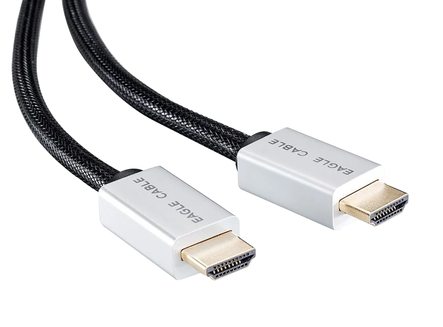 HDMI kábel fehér csatlakozókkal és az Eagle Cable felirattal a csatlakozókon.