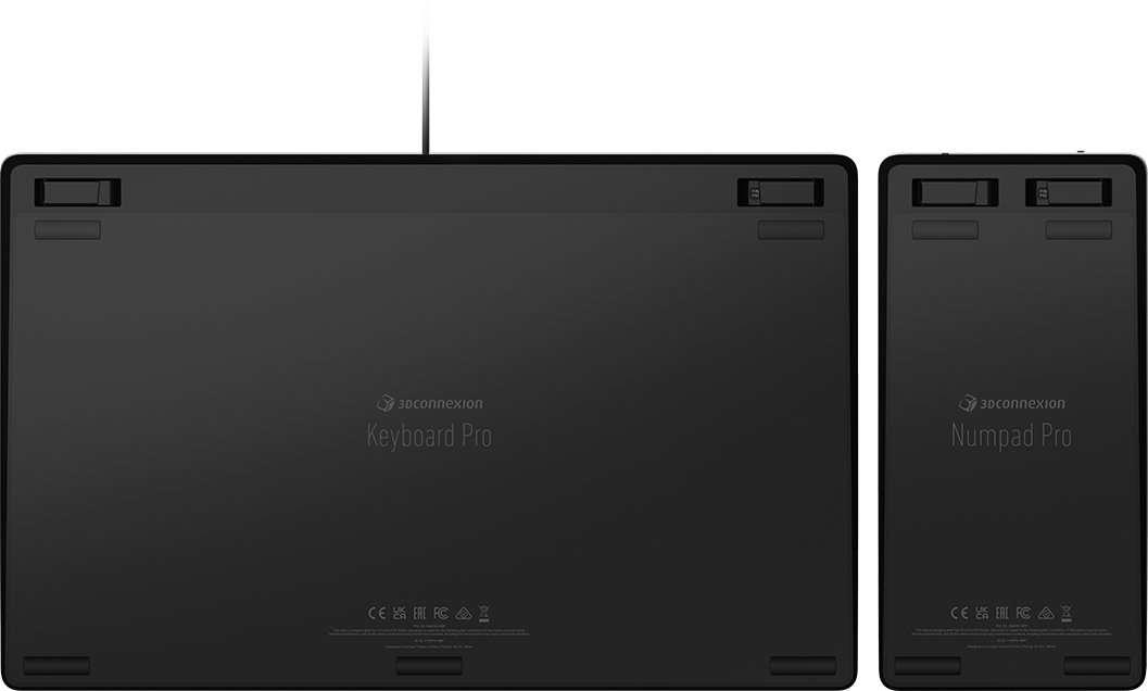 Két fekete számítógép-billentyűzet. Az egyik teljes méretű, 'Keyboard Pro' felirattal, a másik egy számbillentyűzet, 'Numpad Pro'.