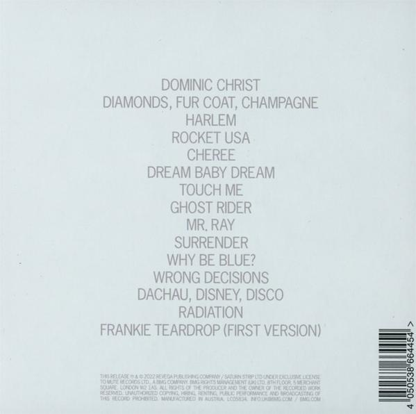 Titelliste auf weißem Hintergrund mit Songtiteln und Künstlernamen.