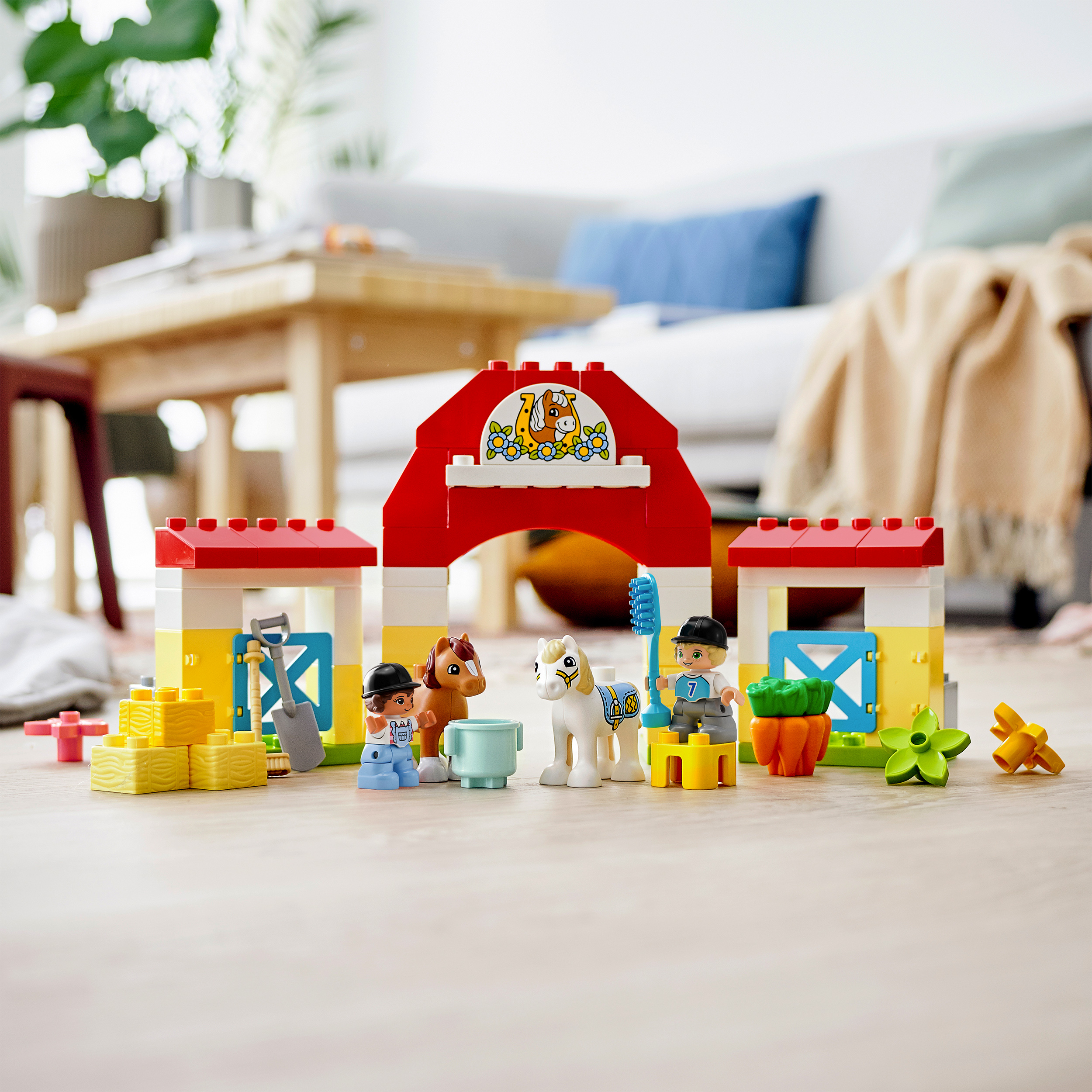 LEGO 10951 Pferdestall und Ponypflege Bausatz, Mehrfarbig
