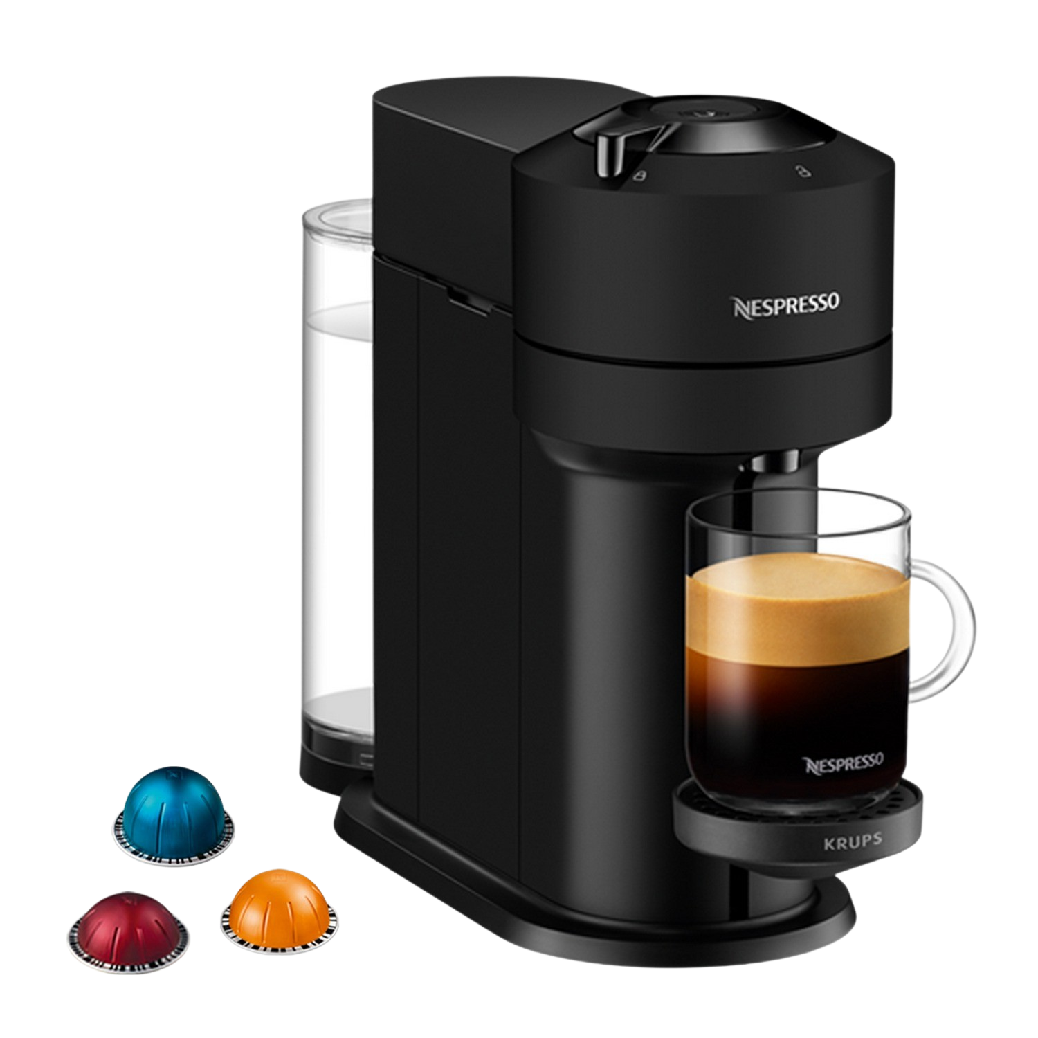 Cafetera Nespresso negra con depósito de agua transparente. Tiene un vaso con café y tres cápsulas.