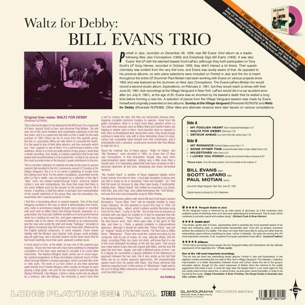 A Bill Evans Trio 'Waltz for Debby' című albumának borítója. Szöveg és a zenekar tagjainak fotója.