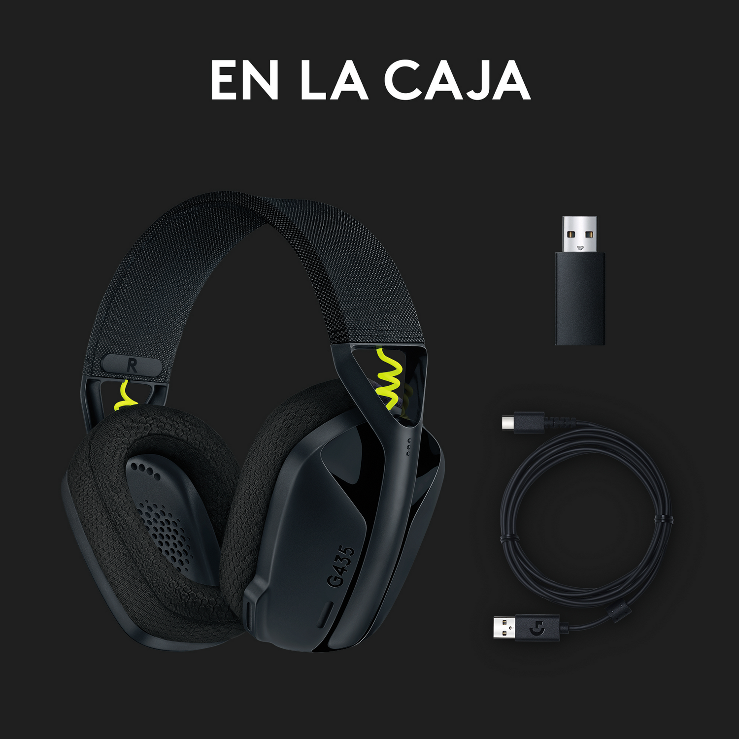 Auriculares, un dongle USB y cables están organizados sobre una superficie negra.