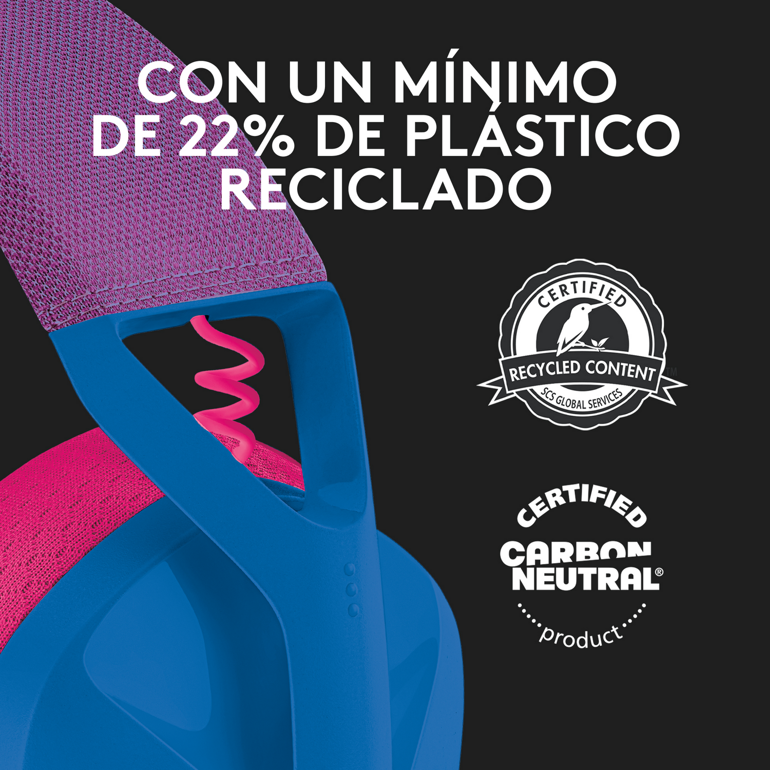 Auriculares con colores rosa y azul. El texto indica un mínimo del 22% de plástico reciclado.