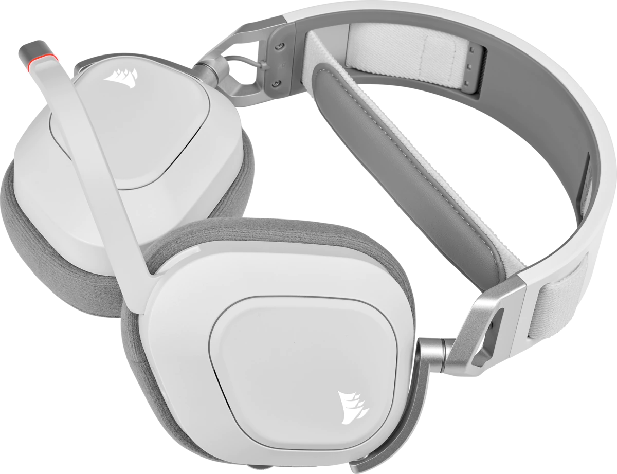 Weißes Corsair Gaming-Headset. Es hat graue Ohrmuscheln, ein Mikrofon und einen Kopfbügel.