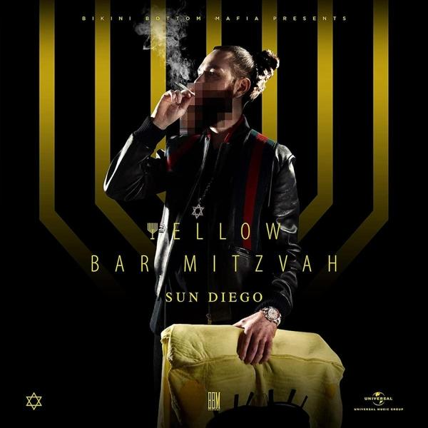 Albumcover, Yellow Bar Mitzvah, ein Mann raucht und ein gelber Hintergrund.