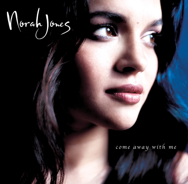 Albumcover für Norah Jones' 'Come Away With Me'. Porträt einer Frau.