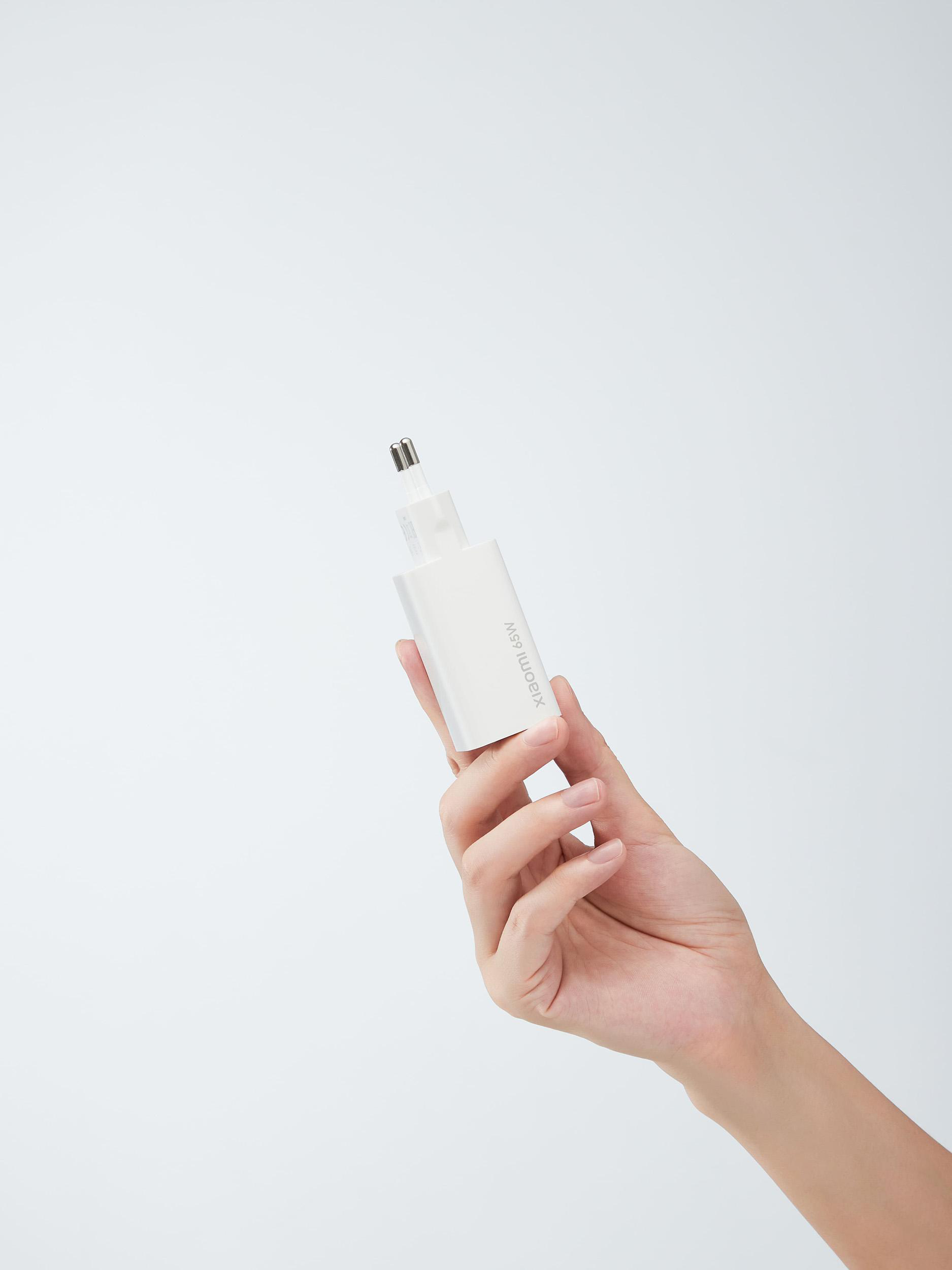 XIAOMI Mi 65W Fast Charger mit GaN Tech Ladegerät universal, 100-240 Volt, White