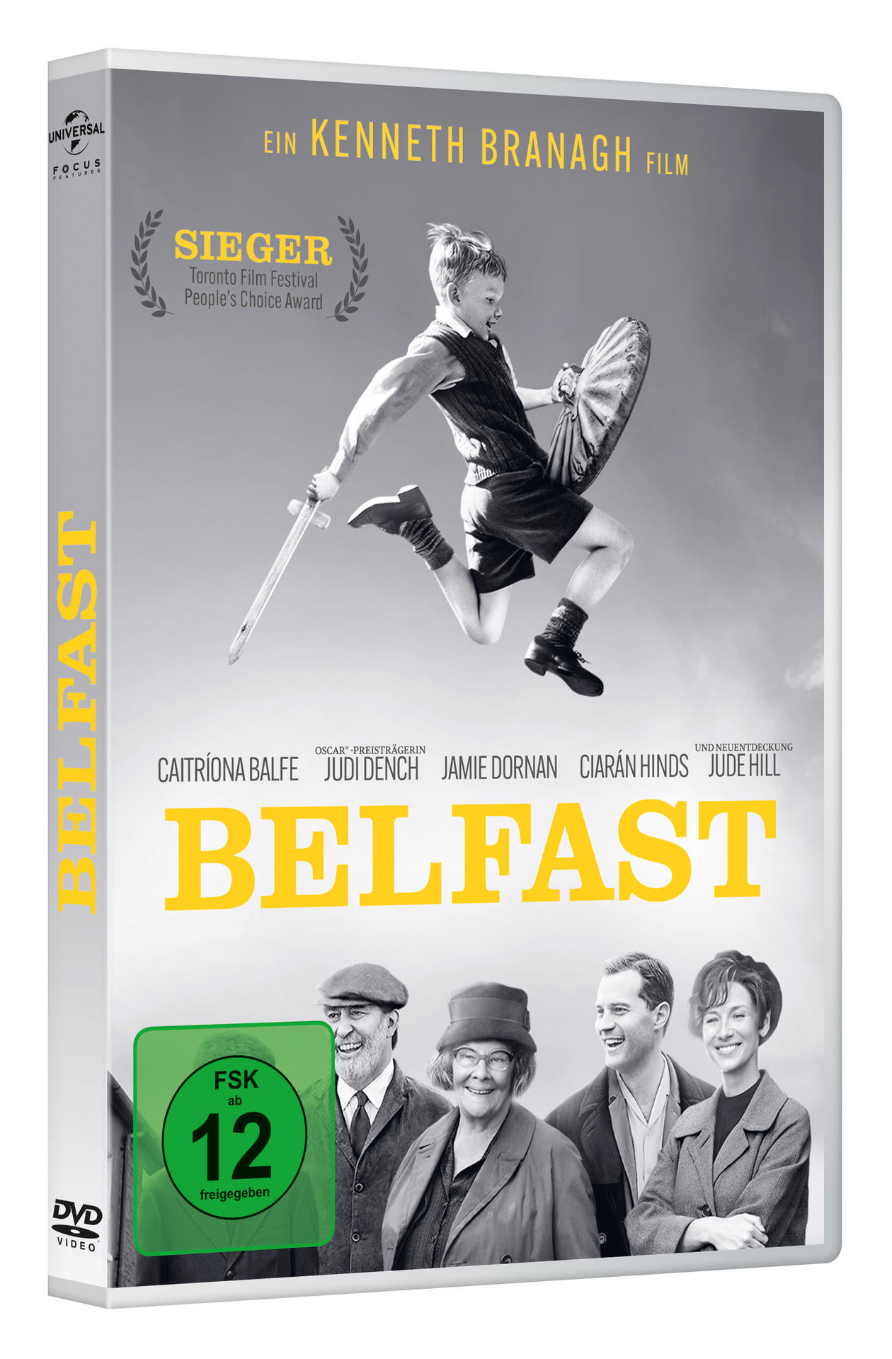 DVD-Hülle des Films 'Belfast' mit Junge, Schwert und Familienfoto.