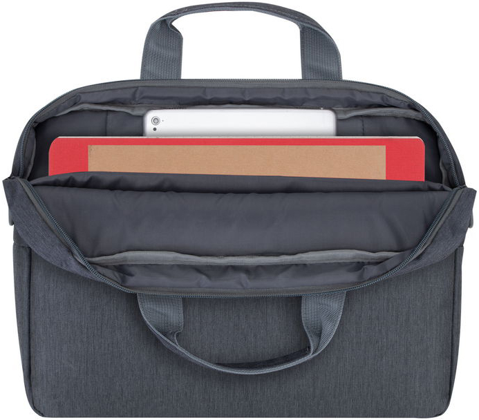 Nyitott szürke laptop táska, benne tablettel és dokumentumokkal.
