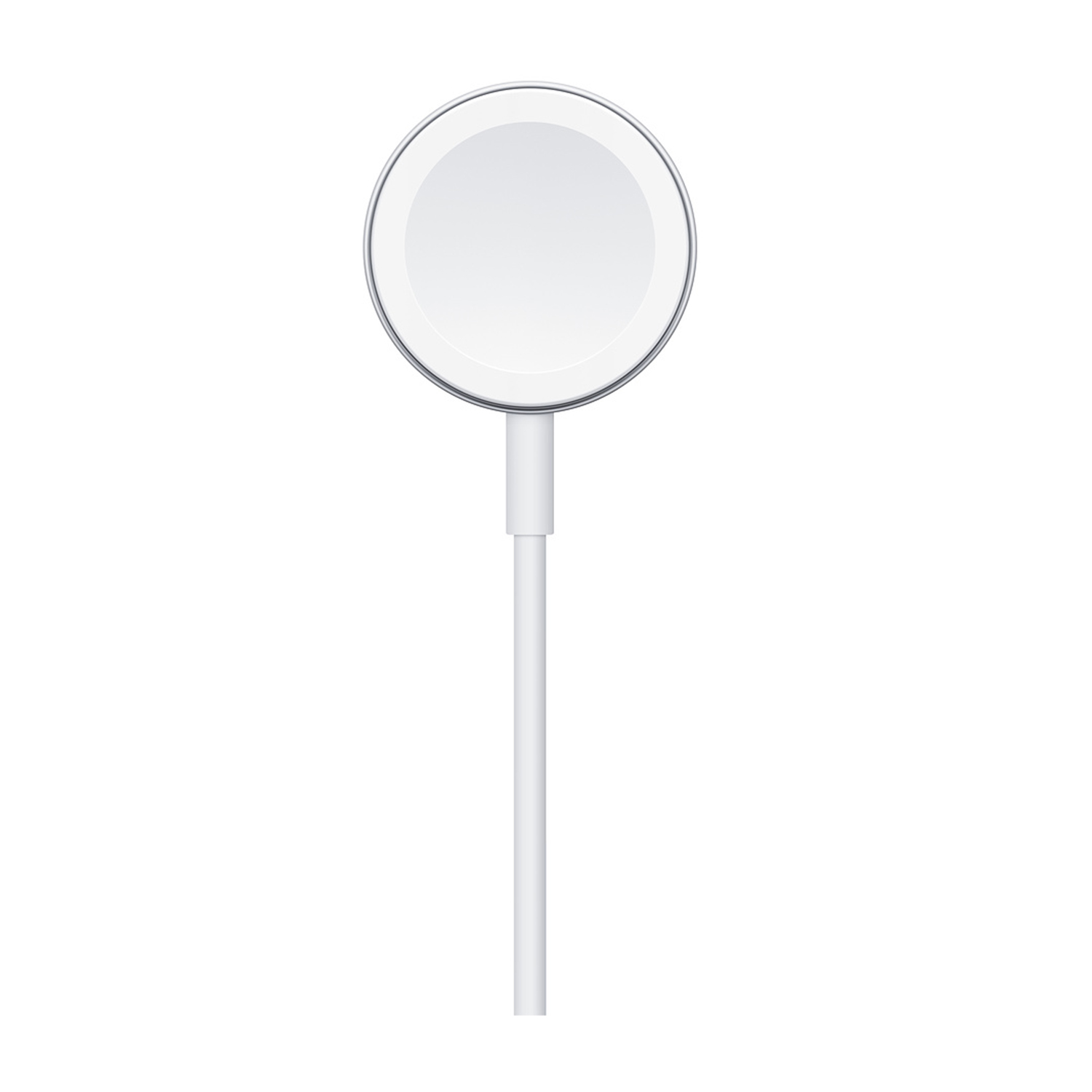 Primo piano di un caricatore Apple Watch bianco su sfondo bianco. Il caricatore ha un volto rotondo.