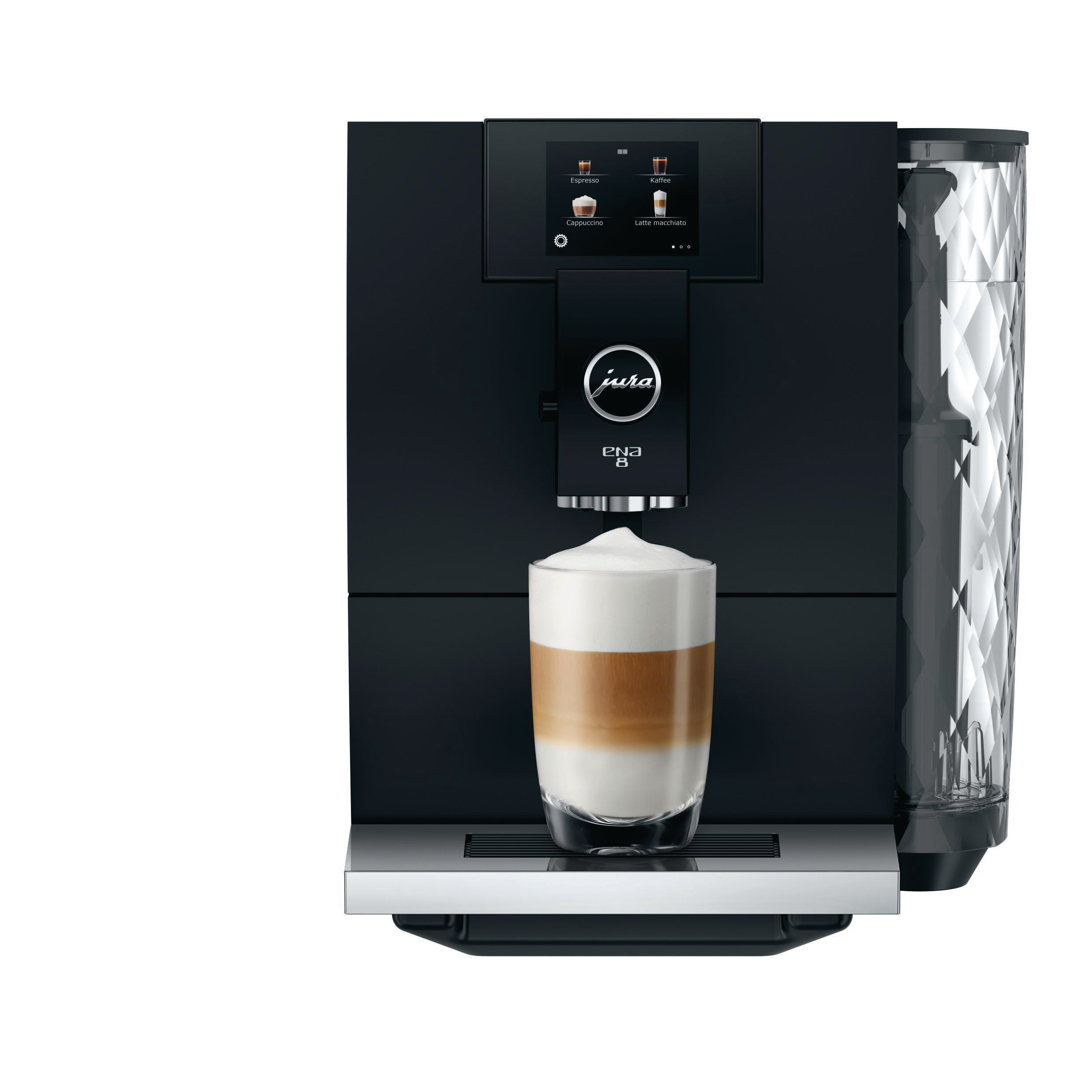 Schwarze Kaffeemaschine mit geschichtetem Kaffee im Glas. Der Markenname Jura ist sichtbar.