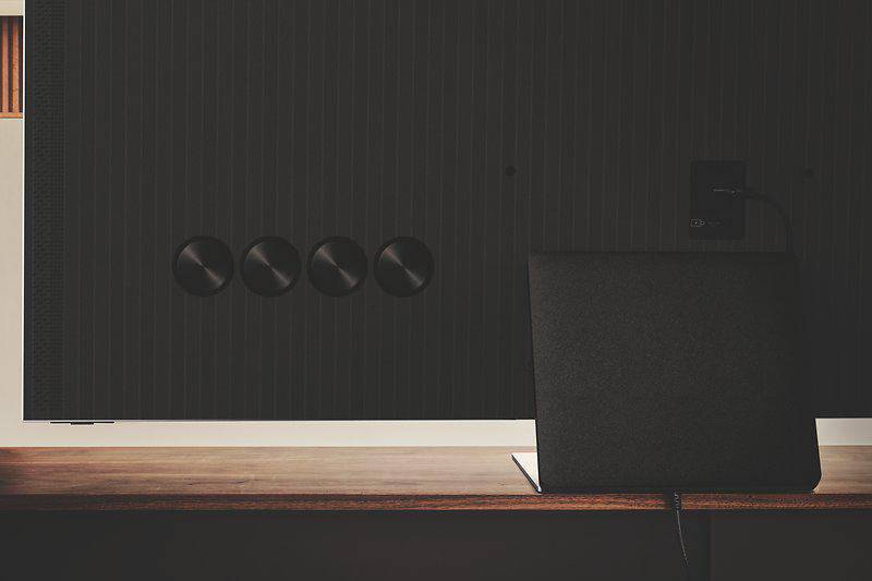 SAMSUNG GQ55QN95B Neo QLED TV (Flat, 55 Zoll / 138 cm, UHD 4K, SMART TV, Tizen™ mit Gaming Hub)