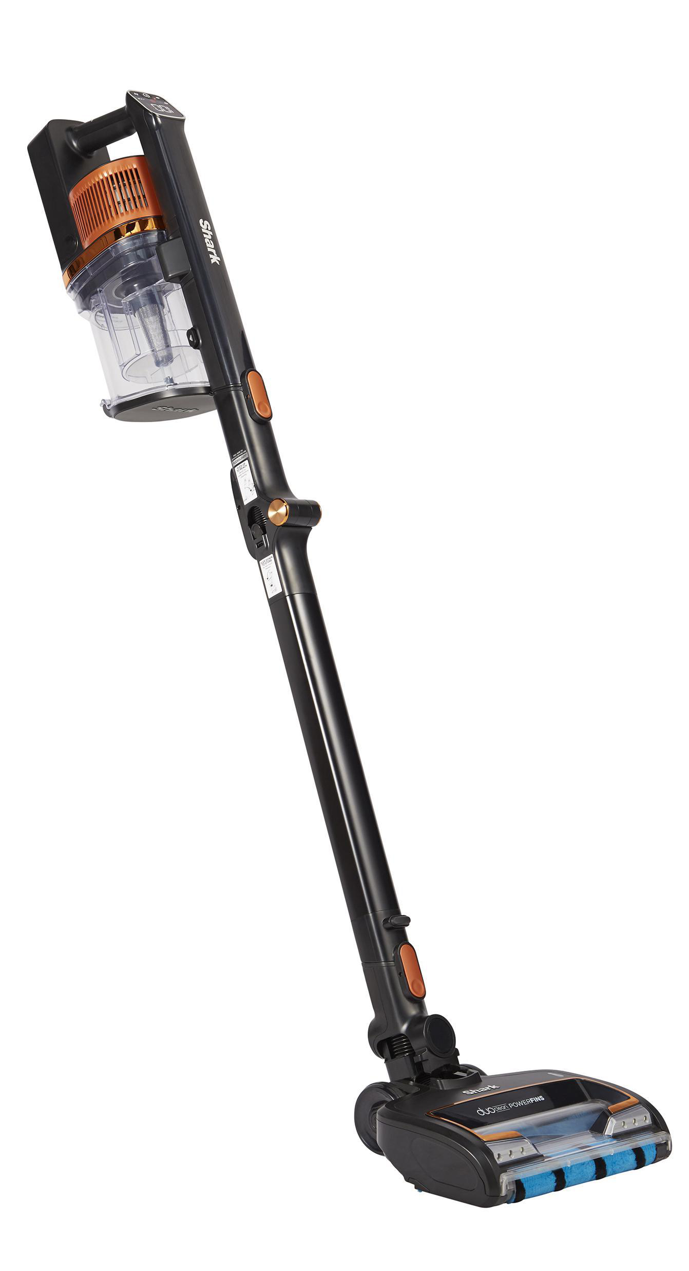Schwarz-oranger kabelloser Staubsauger, aufrecht stehend.