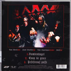 Albumcover mit Bandmitgliedern, Songtiteln und Text auf Deutsch.