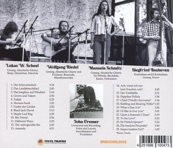 Album-Rückseite, Band auf der Bühne, Titelliste, Namen, Schwarz-Weiß-Foto.