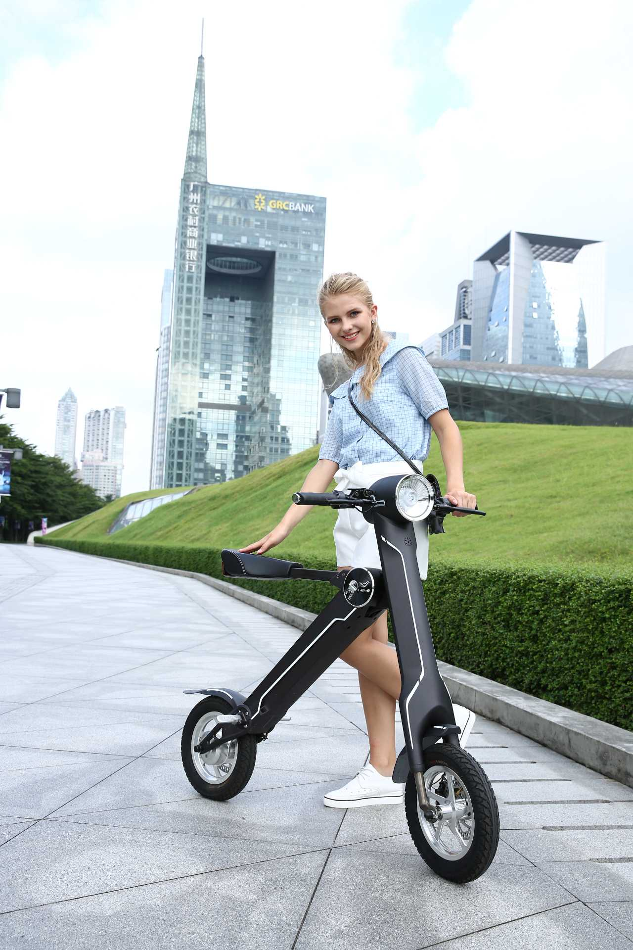 LEHE K1 E-Roller