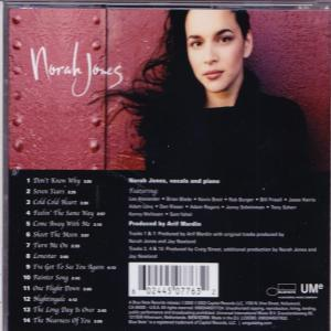 CD-Cover des Norah Jones Albums. Enthält ein Bild von Norah Jones und die Titelliste.