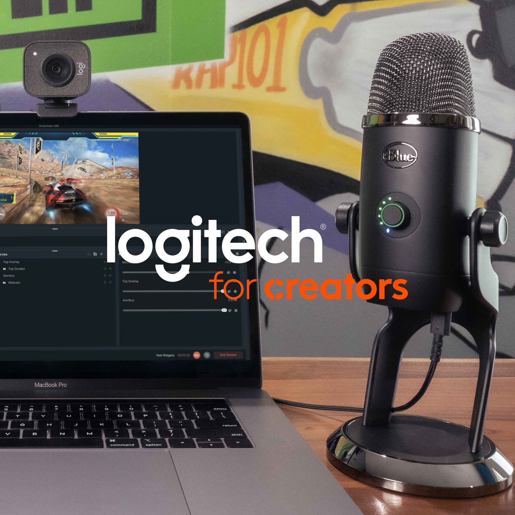 Logitech Mikrofon, Webcam und Laptop-Setup.