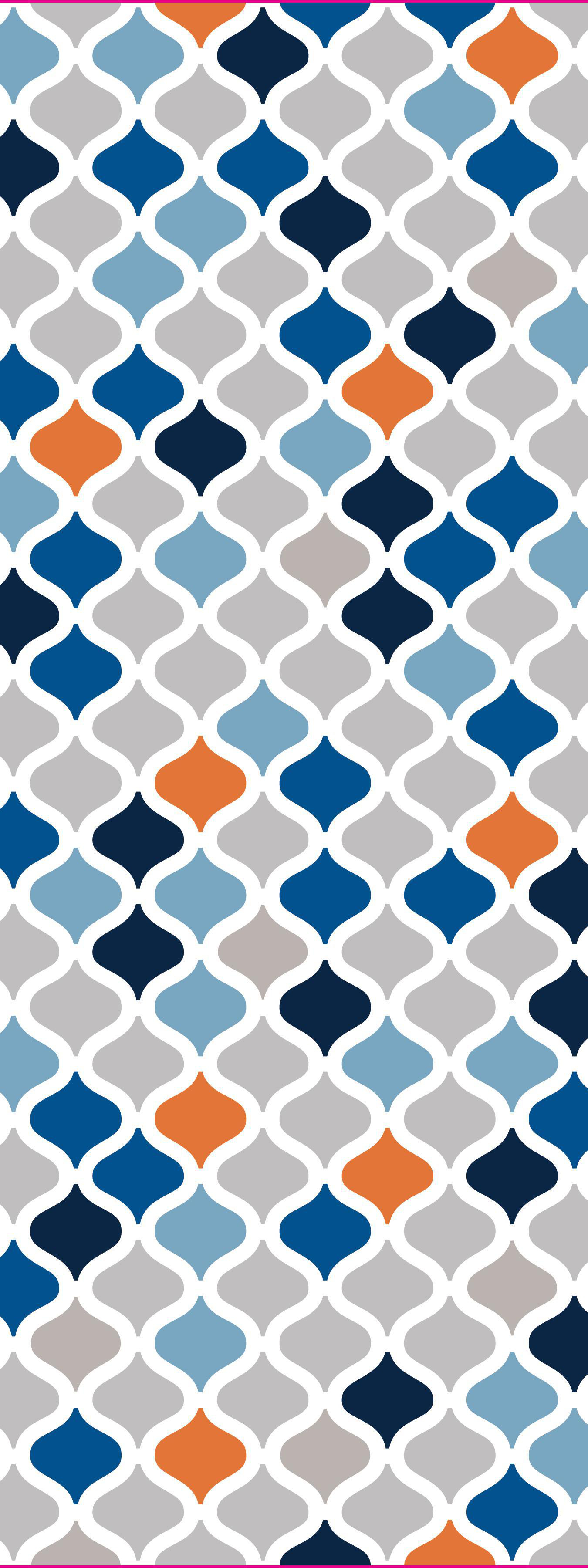 Muster aus sich wiederholenden, geschwungenen Formen in Blau-, Orange- und Grautönen, umrandet in Weiß auf weißem Hintergrund.