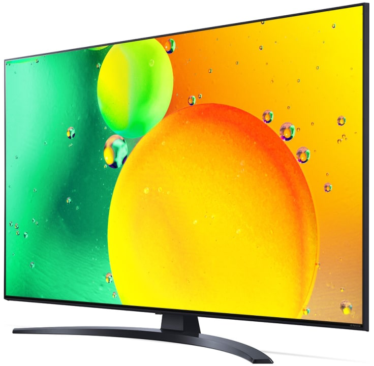 Modern ívelt TV képernyő színes absztrakt háttérrel.