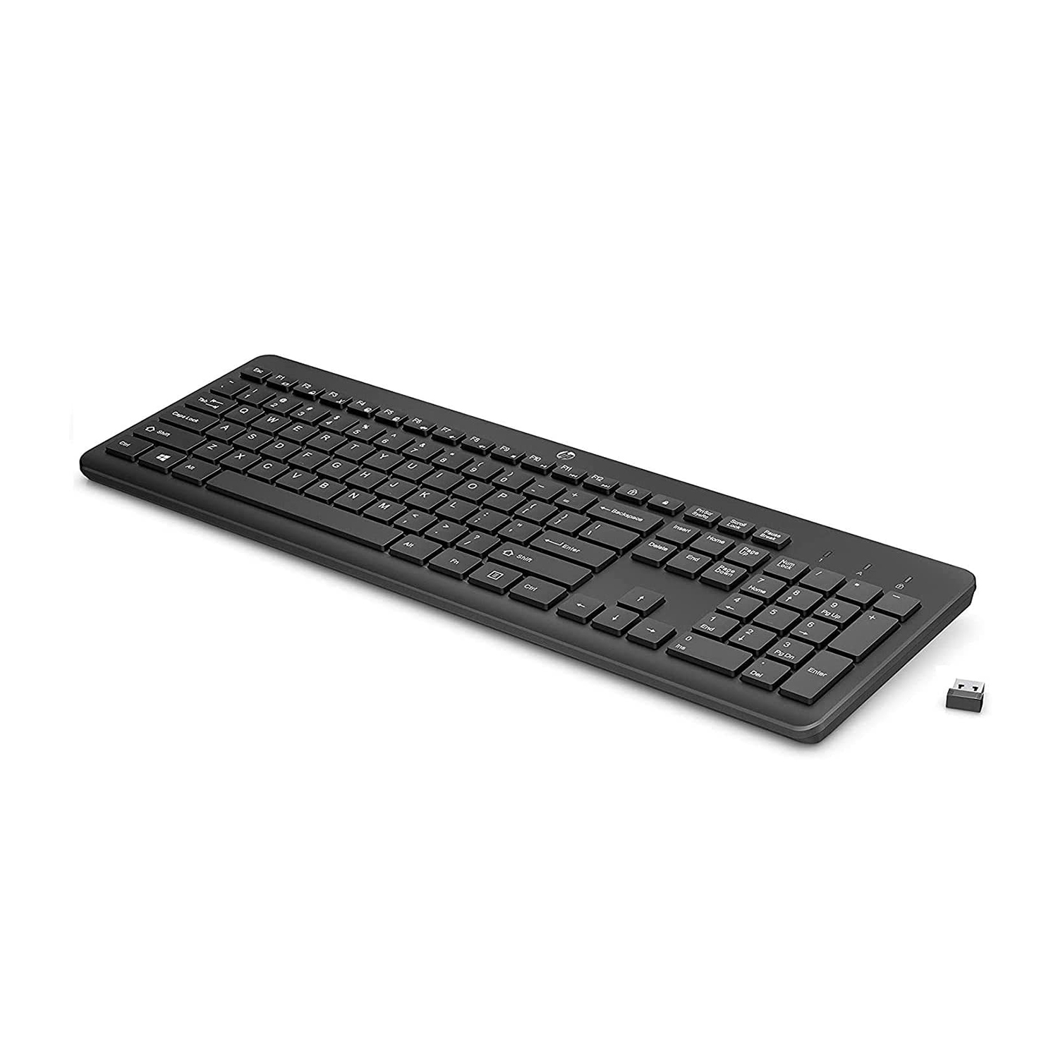 Tastiera nera con tasti, tastierino numerico e un piccolo ricevitore USB.