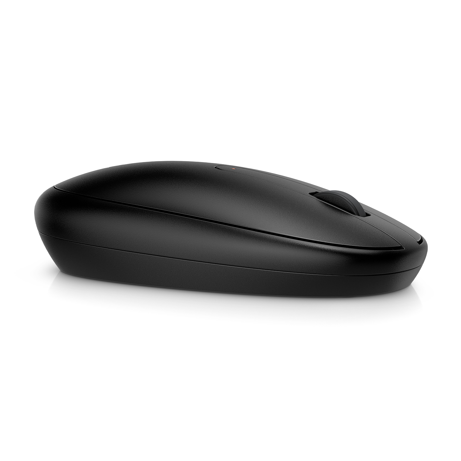 Mouse wireless nero con rotella di scorrimento su superficie bianca. Vista laterale.