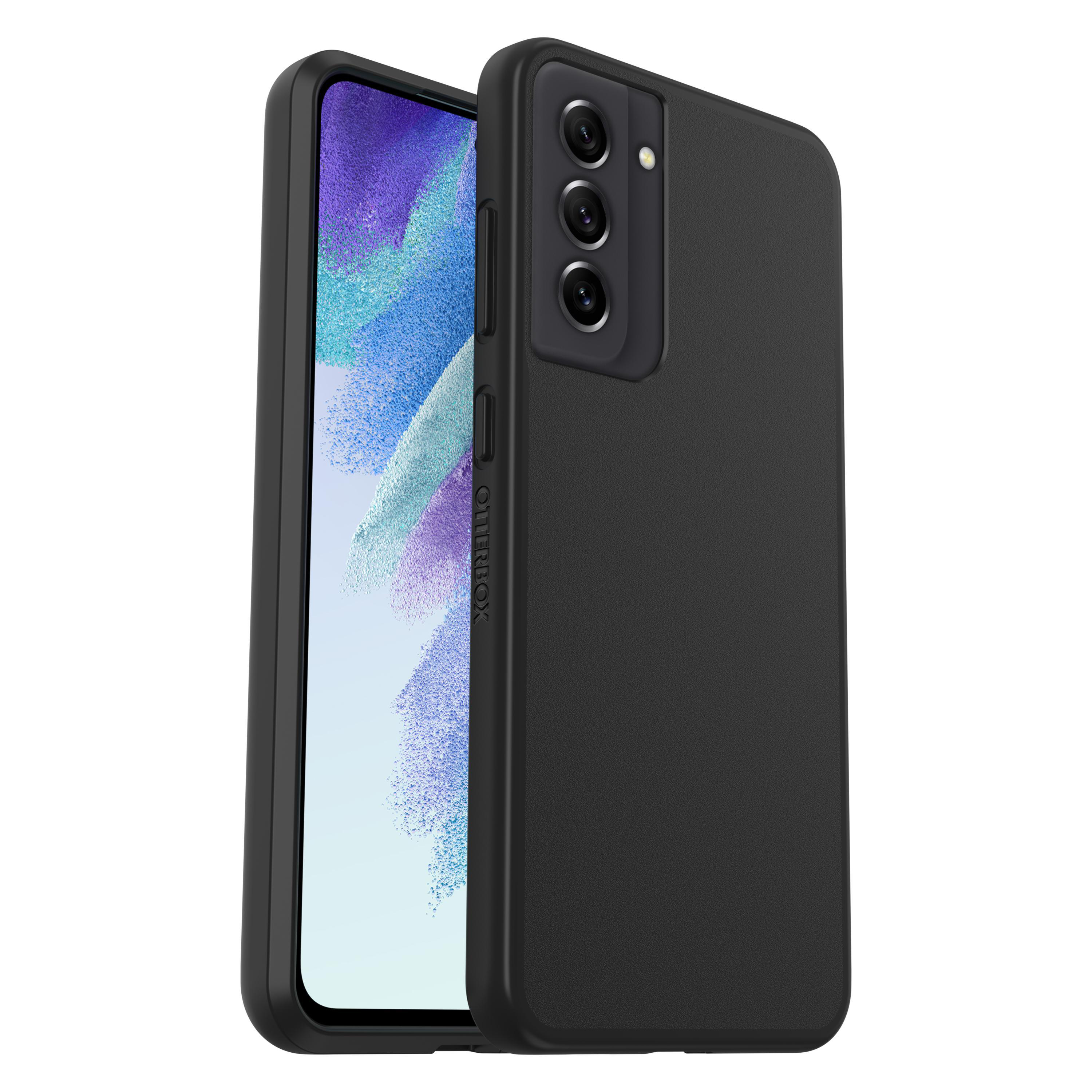 Eine schwarze Handyhülle mit einem schwarzen Telefon darin. Das Telefon hat eine Dreifachkamera.