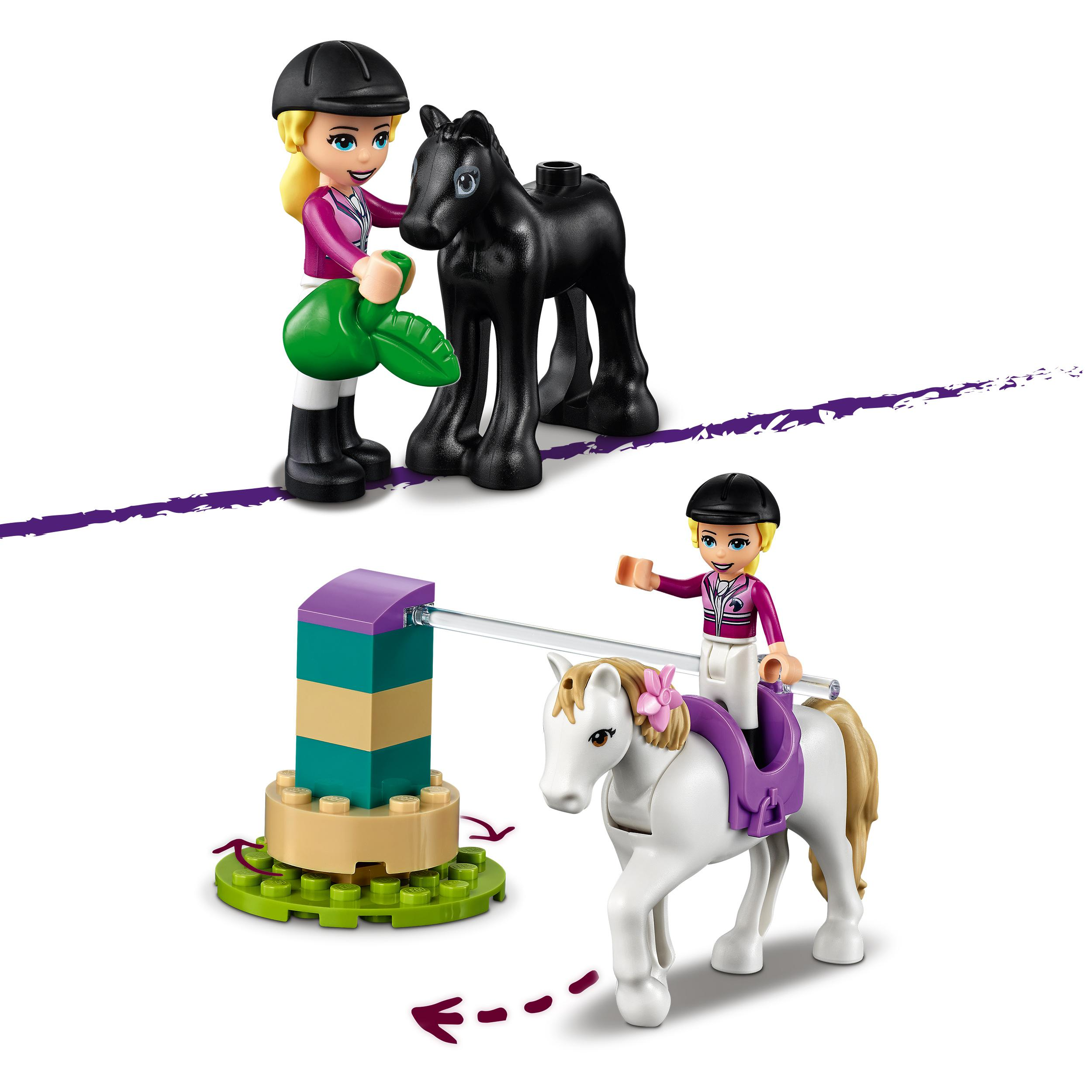 LEGO Friends 41441 Trainingskoppel und Pferdeanhänger Bausatz, Mehrfarbig