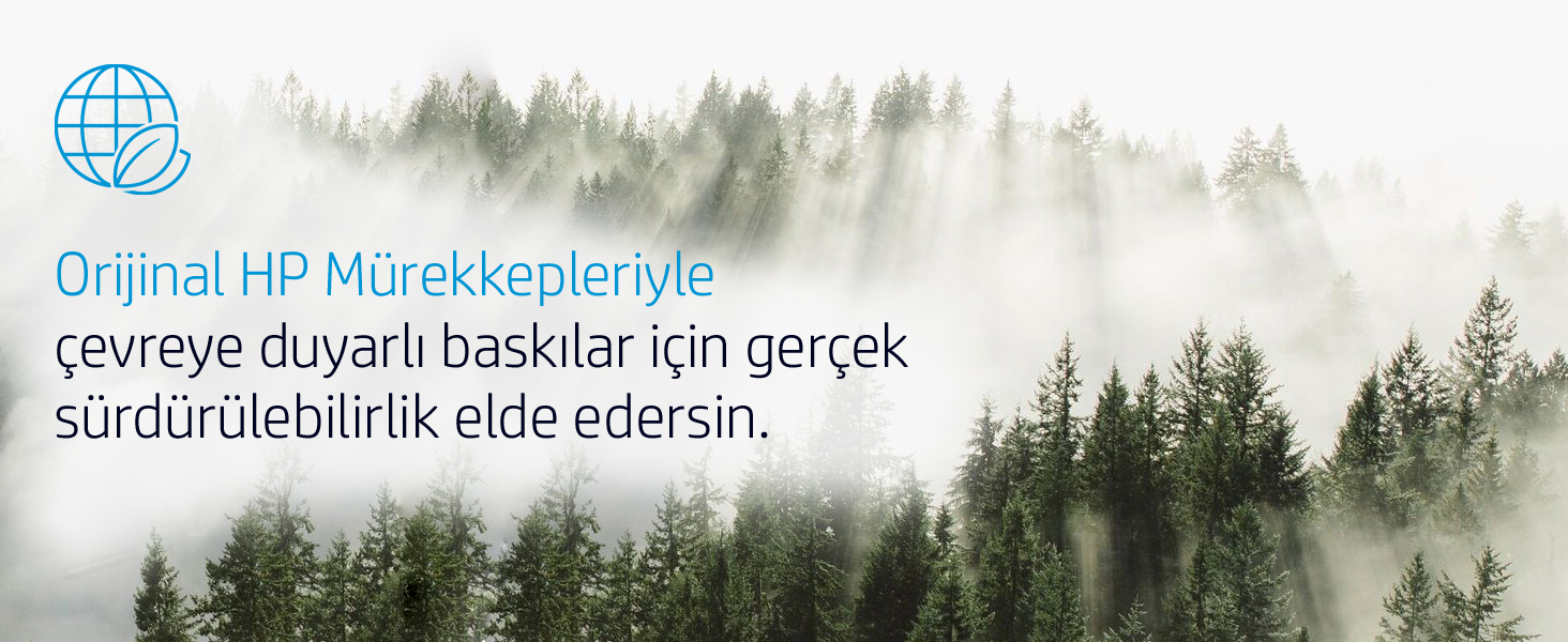 HP mürekkepleriyle çevre dostu baskıyı tanıtan Türkçe metin içeren sisli bir orman sahnesi.