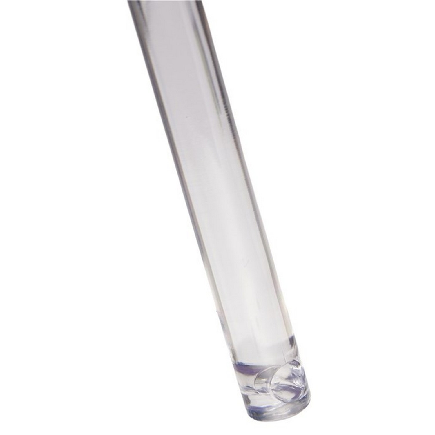 Un tubo acrílico transparente y claro. El tubo está ligeramente inclinado, con fondo blanco.