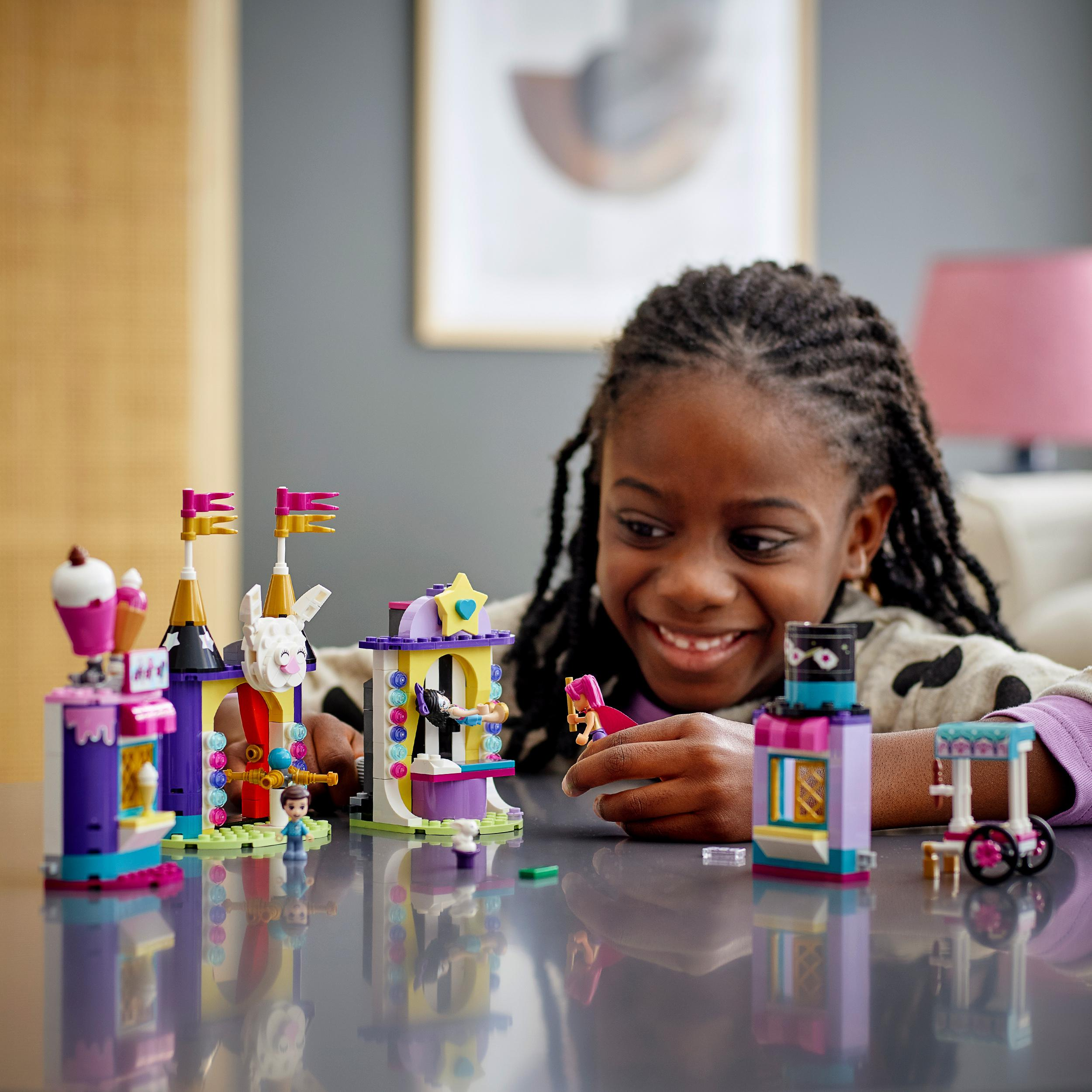 LEGO Friends 41687 Magische Jahrmarktbuden Bausatz, Mehrfarbig