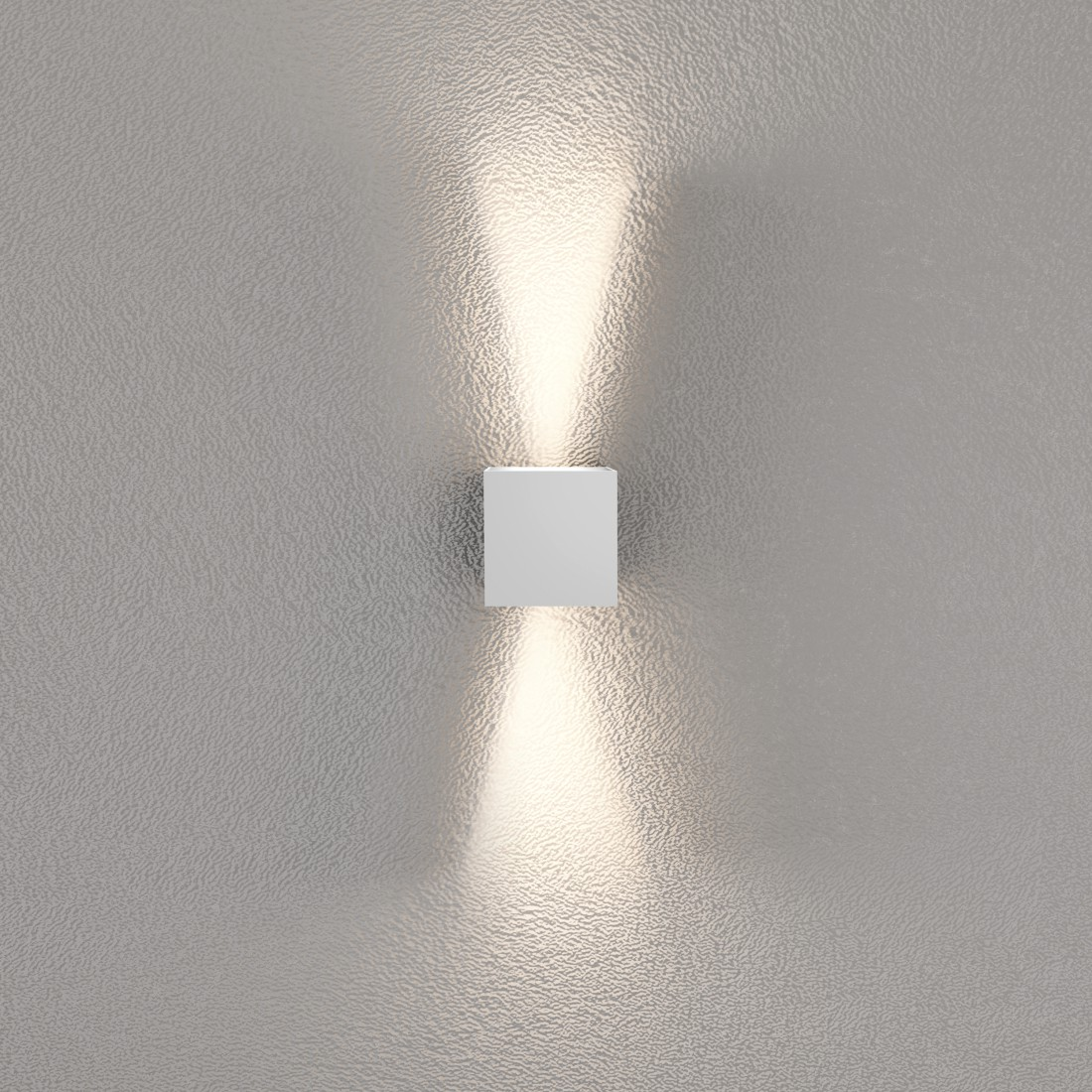 Weiße quadratische Wandleuchte mit zwei Lichtstrahlen nach oben und unten.