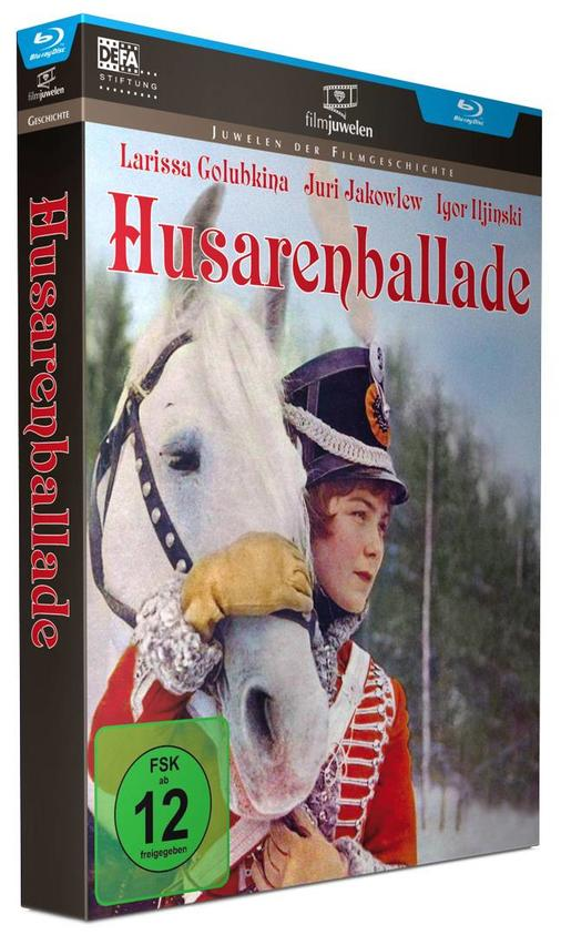 Blu-ray-Disc-Cover von 'Husarenballade'. Zeigt Schauspieler und ein weißes Pferd.