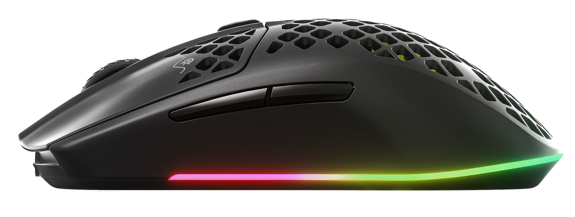 Fekete gamer egér méhsejtmintával. Logóval és RGB-fényekkel a szélén.